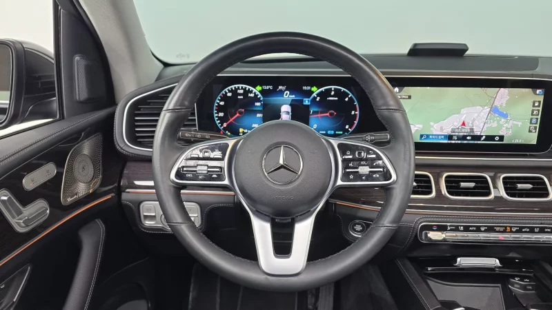 Mercedes-Benz GLE-Class