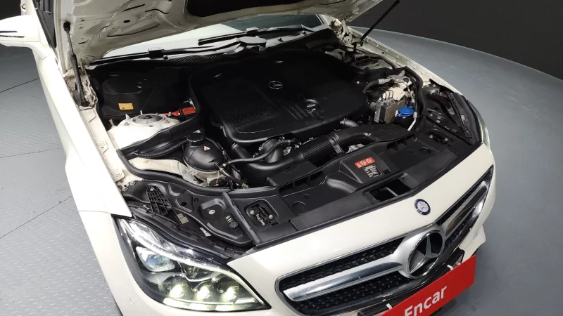 Mercedes-Benz CLS-Class