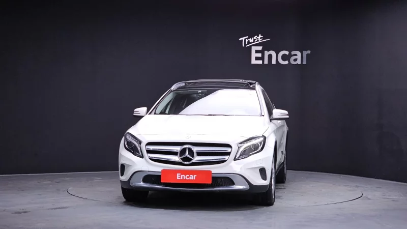 Mercedes-Benz GLA-Class