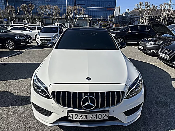 Mercedes-Benz C-Class