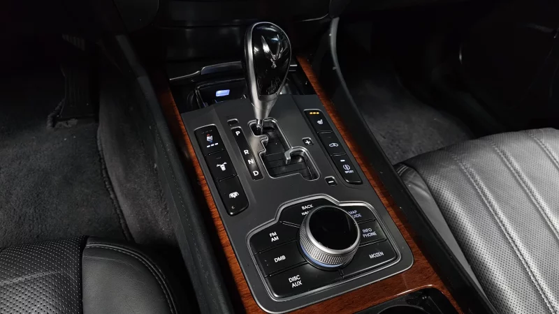 Hyundai Equus