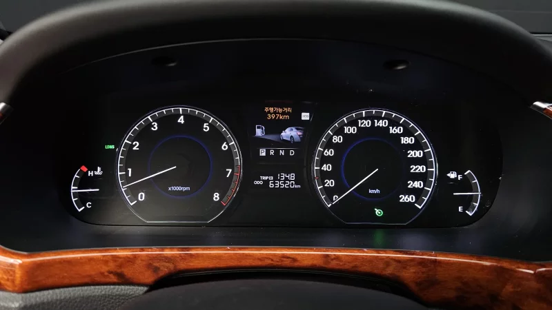 Hyundai Equus