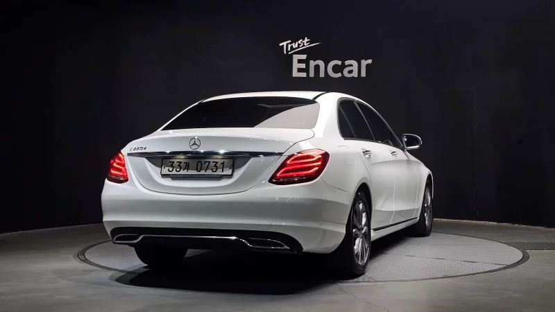 Mercedes-Benz C-Class