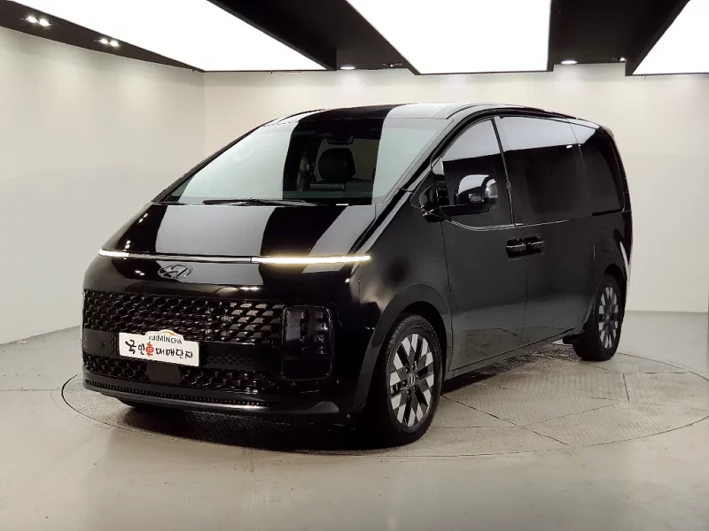 Hyundai Staria