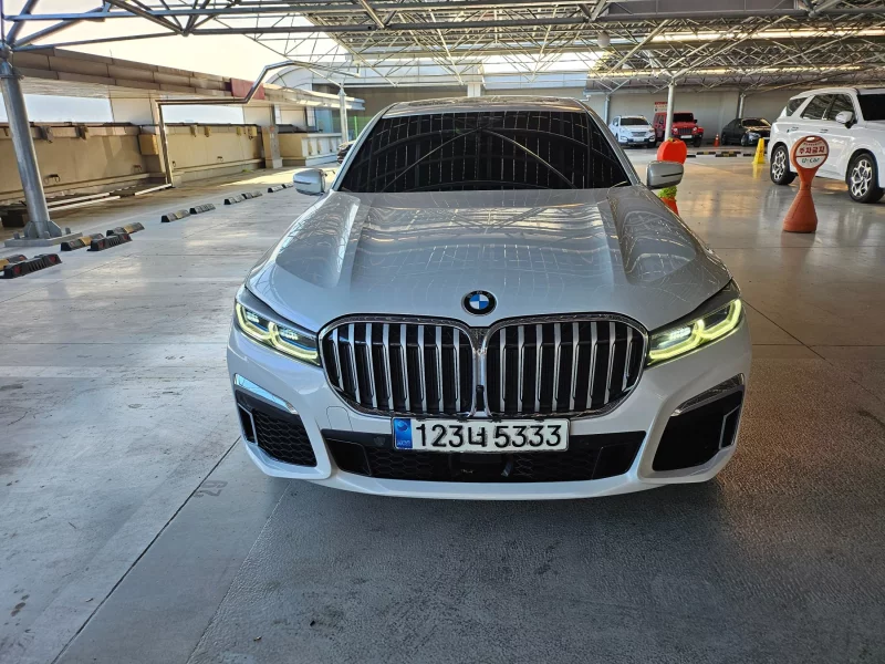 BMW 7-Series