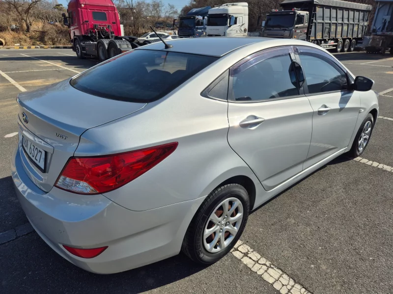 Hyundai Accent