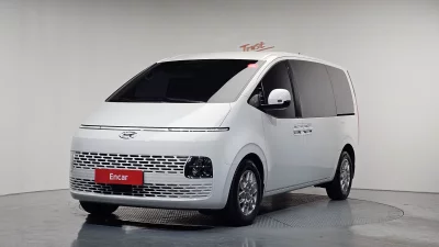Hyundai Staria