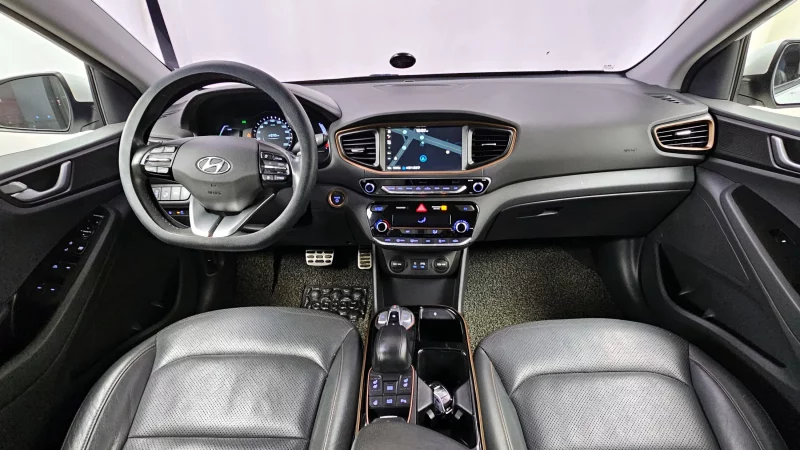 Hyundai Ioniq
