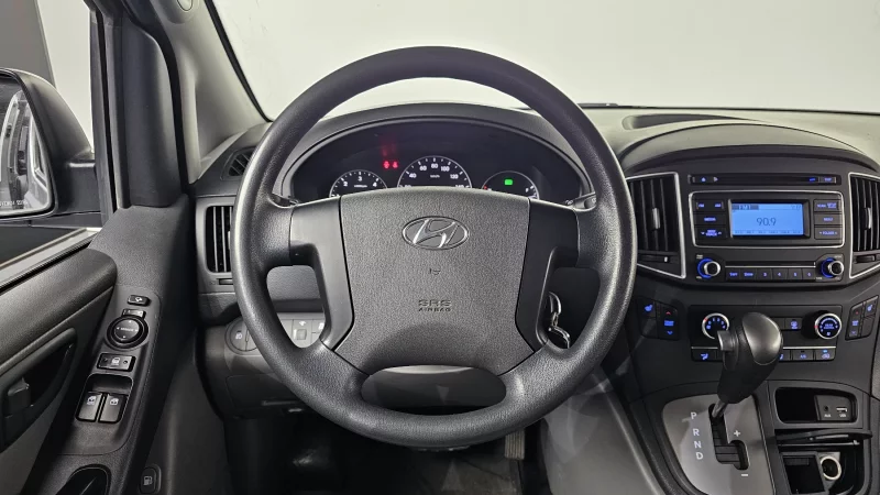 Hyundai Grand Starex