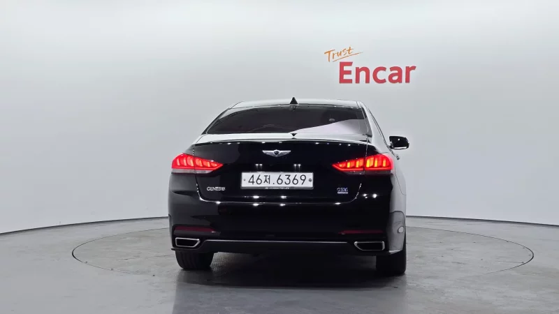 Hyundai Genesis
