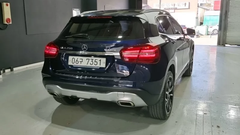 Mercedes-Benz GLA-Class