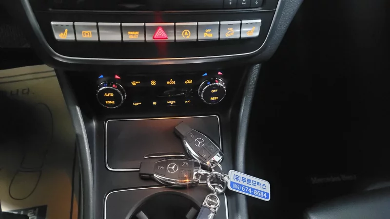 Mercedes-Benz GLA-Class