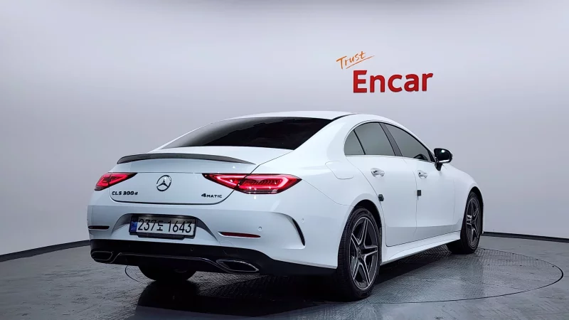 Mercedes-Benz CLS-Class