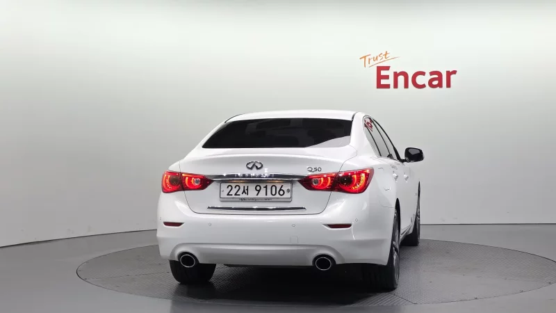 Infiniti Q50