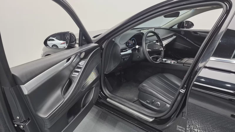 Genesis Electrified G80