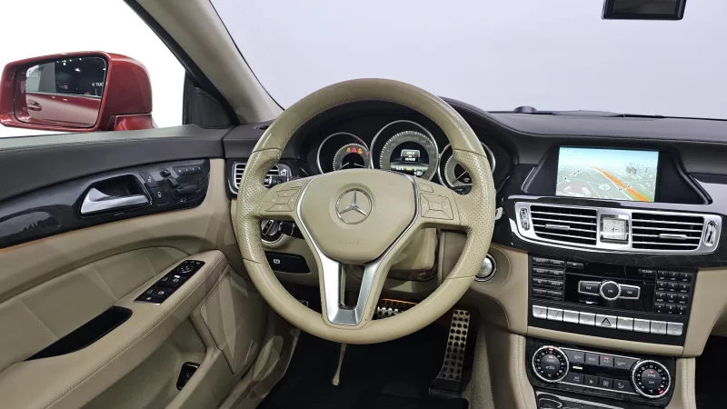 Mercedes-Benz CLS-Class