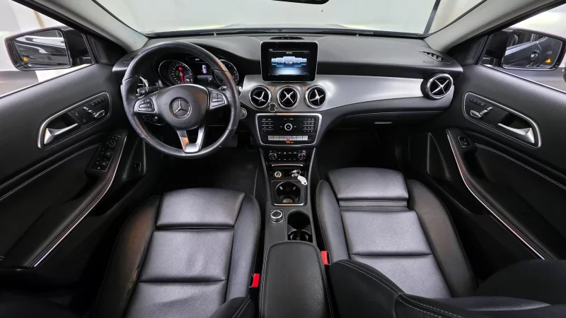 Mercedes-Benz GLA-Class