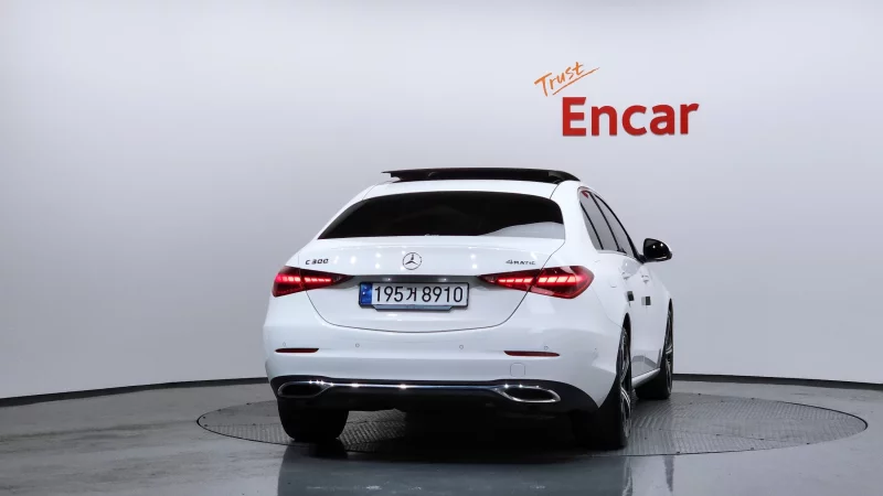 Mercedes-Benz C-Class