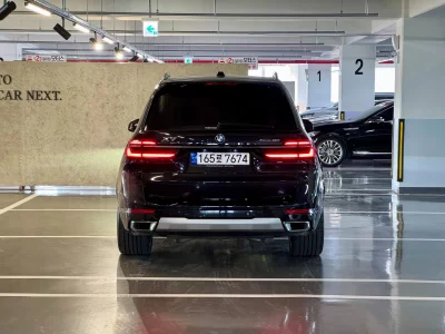 BMW X7
