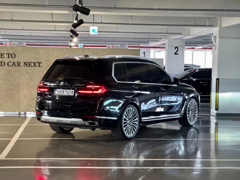 BMW X7