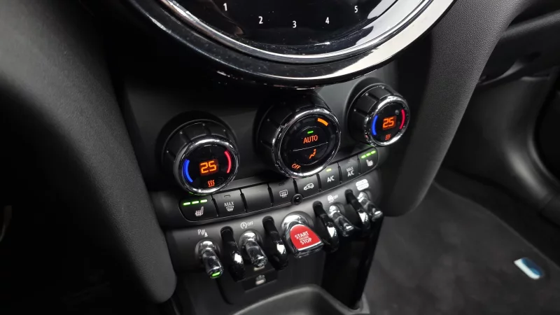 MINI Cooper Convertible