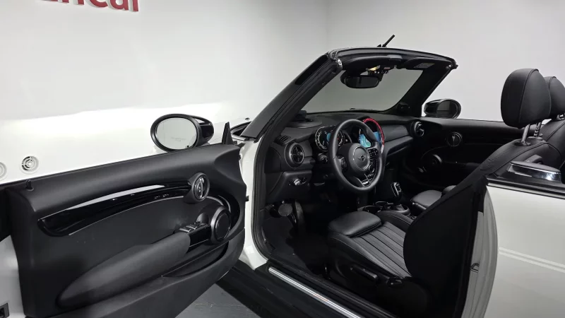 MINI Cooper Convertible