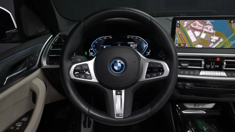 BMW iX3