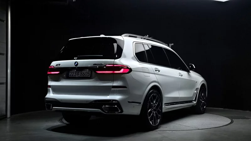 BMW X7