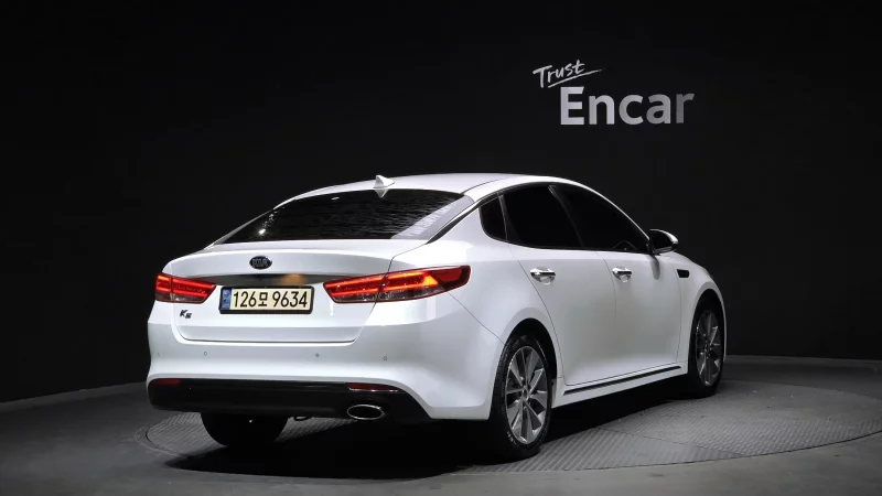 Kia K5