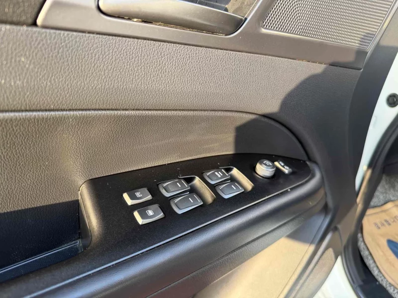 SsangYong Rexton Sports Khan