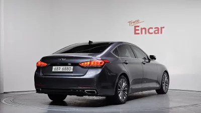 Hyundai Genesis