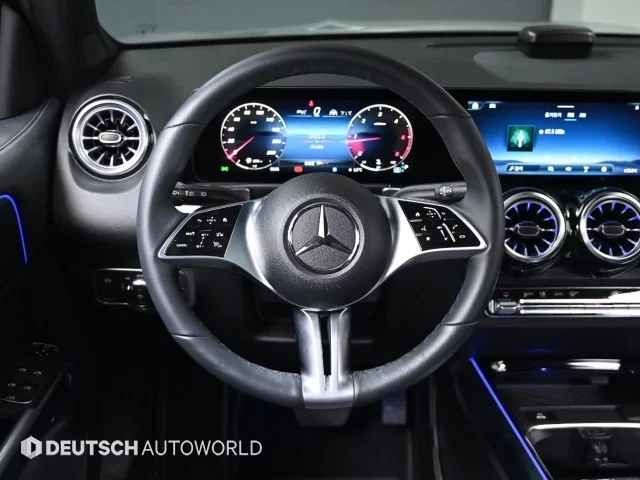 Mercedes-Benz GLB-Class