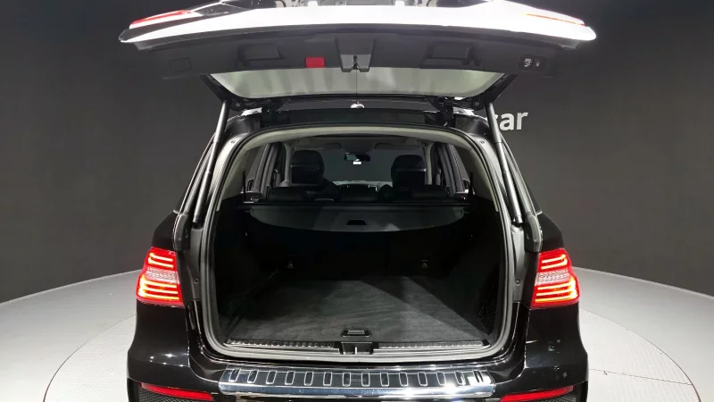 Mercedes-Benz M-class