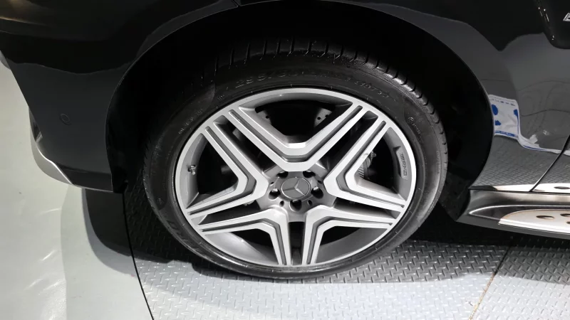 Mercedes-Benz M-class