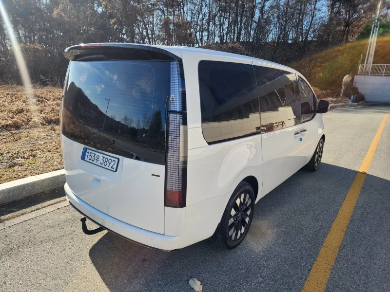 Hyundai Staria