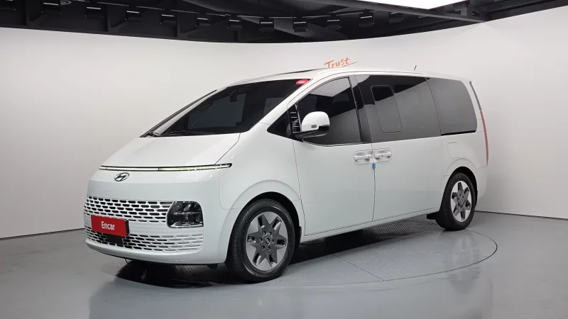 Hyundai Staria