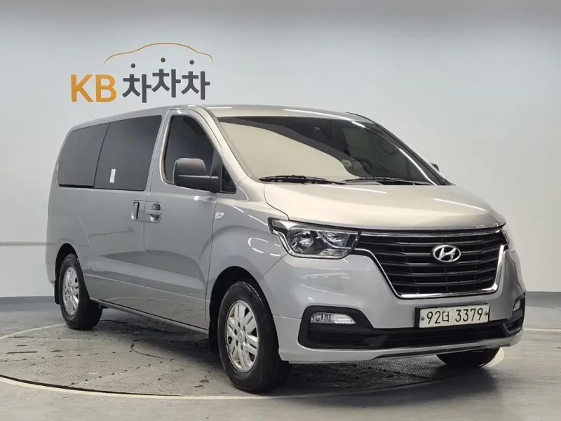 Hyundai Starex