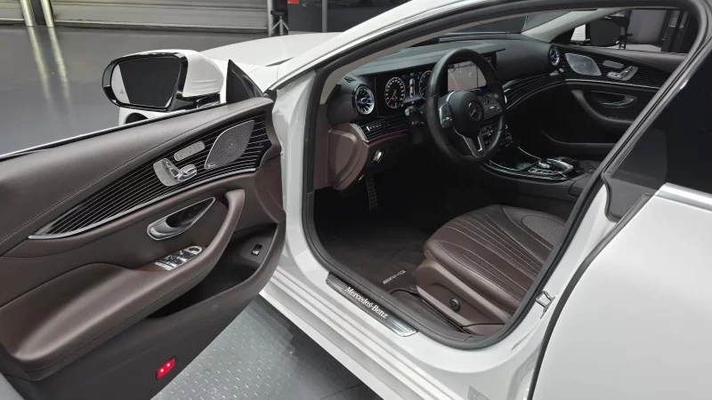 Mercedes-Benz CLS-Class