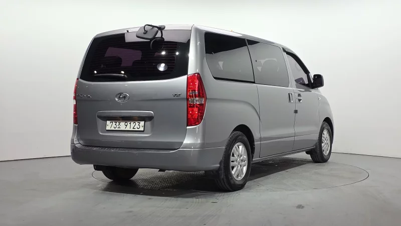 Hyundai Grand Starex