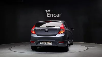 Hyundai Accent