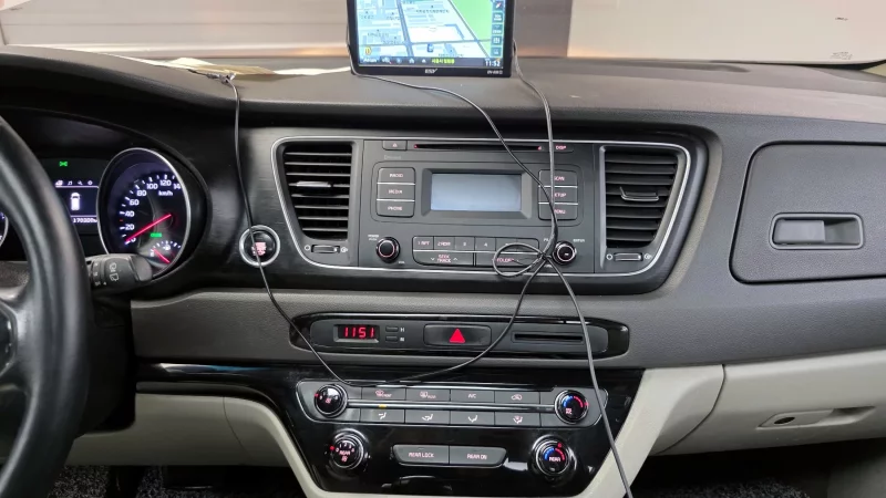 Kia Carnival