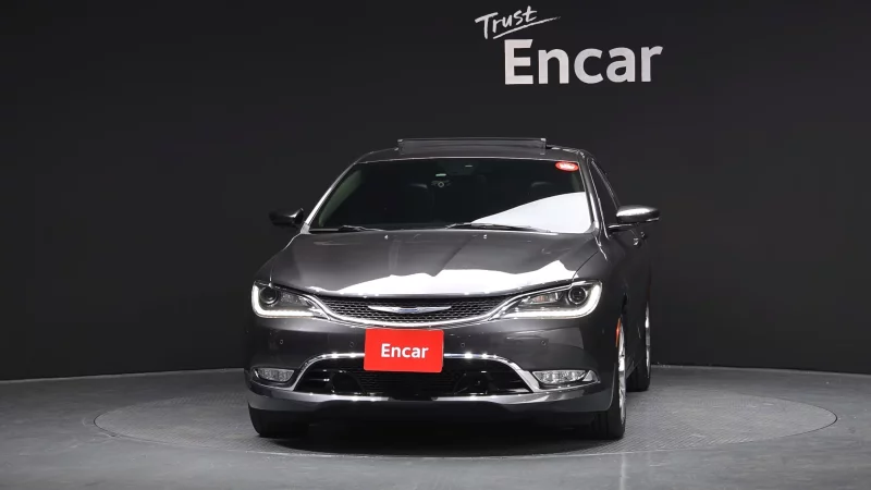 Chrysler 200