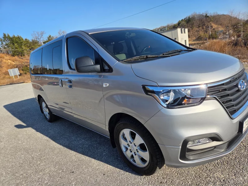 Hyundai Grand Starex