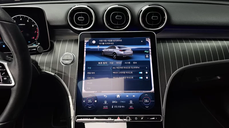 Mercedes-Benz C-Class