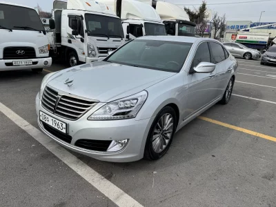 Hyundai Equus
