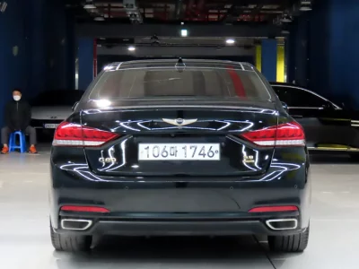 Hyundai Genesis