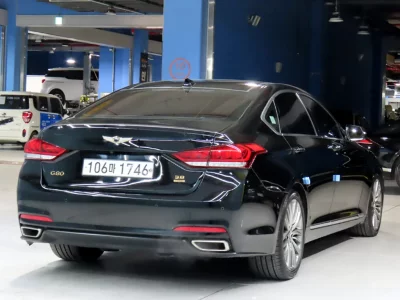 Hyundai Genesis