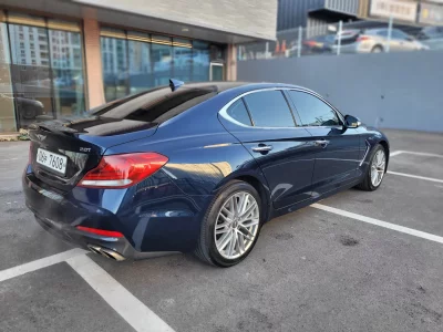 Genesis G70