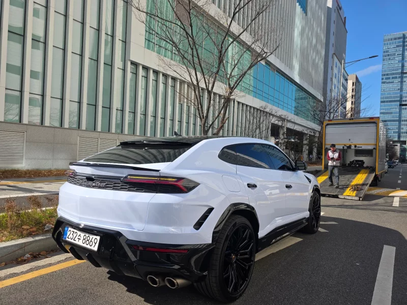 Lamborghini URUS