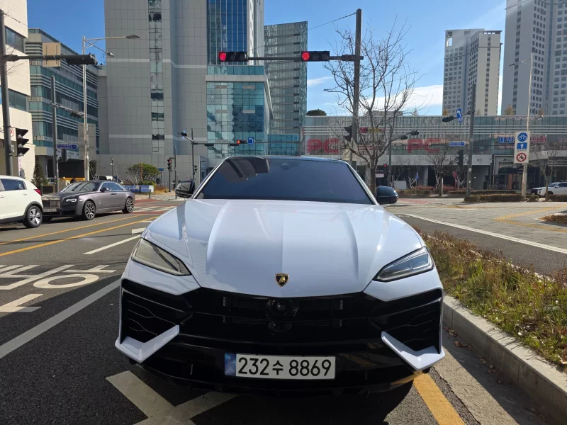 Lamborghini URUS